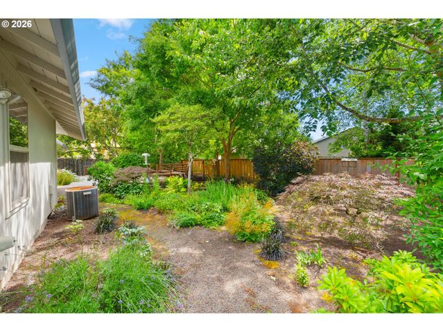 16768 Nw PAISLEY Dr, Beaverton, OR 97006