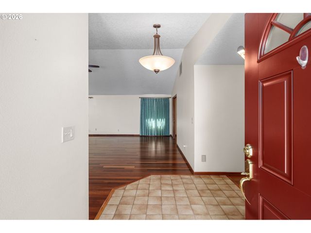 16768 Nw PAISLEY Dr, Beaverton, OR 97006
