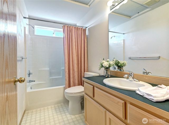 7713 72nd Street NE, Marysville, WA 98270