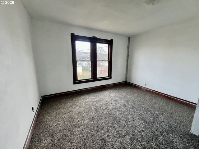 216 E FULTON St, Union, OR 97883