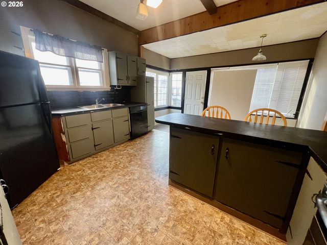 216 E FULTON St, Union, OR 97883