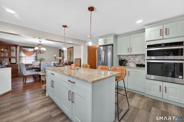 64 Cromwell Street, Hartford, CT 06114