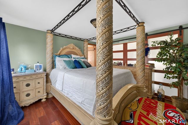 64 Cromwell Street, Hartford, CT 06114