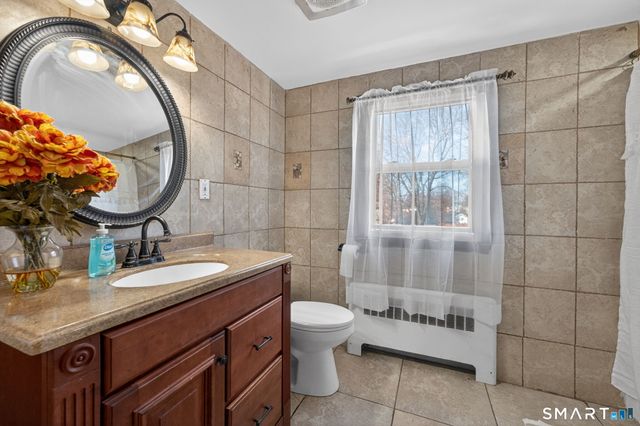 64 Cromwell Street, Hartford, CT 06114