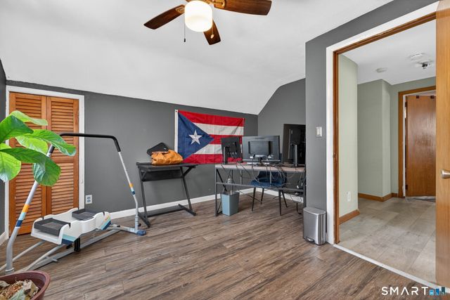 64 Cromwell Street, Hartford, CT 06114