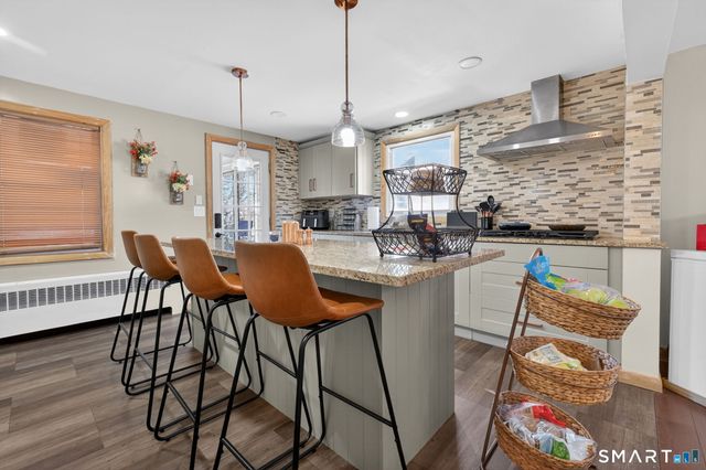 64 Cromwell Street, Hartford, CT 06114