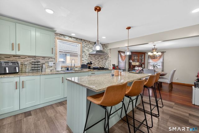 64 Cromwell Street, Hartford, CT 06114