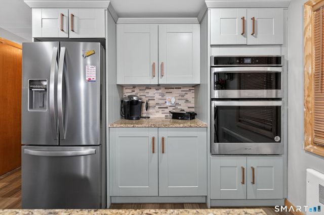 64 Cromwell Street, Hartford, CT 06114