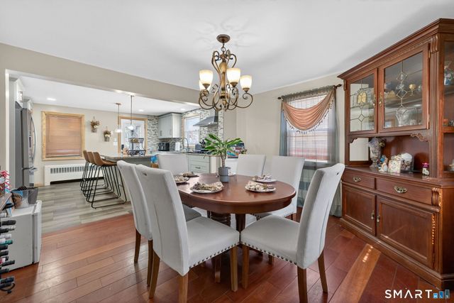 64 Cromwell Street, Hartford, CT 06114