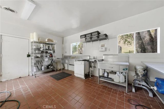 6400 Scotts Valley, Lakeport, CA 95453