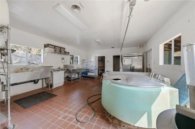 6400 Scotts Valley, Lakeport, CA 95453