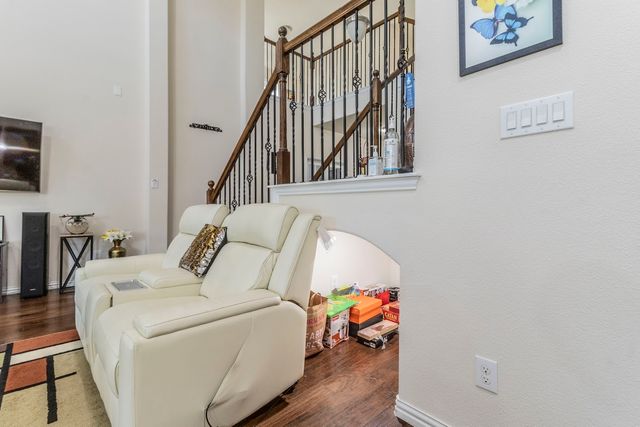 1109 Mist Flower Drive, Little Elm, TX 75068