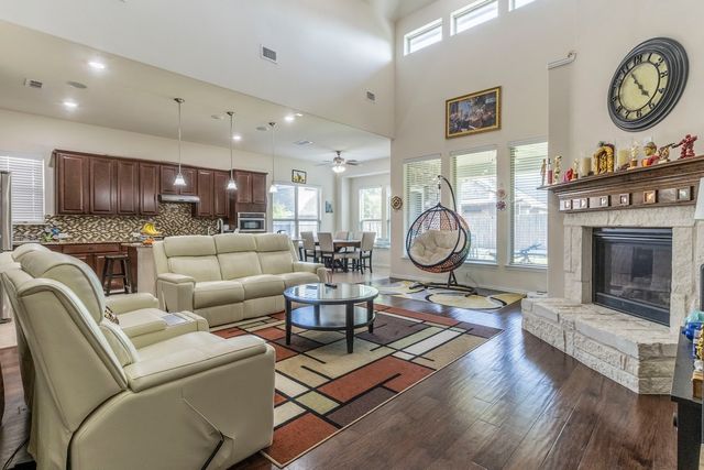 1109 Mist Flower Drive, Little Elm, TX 75068