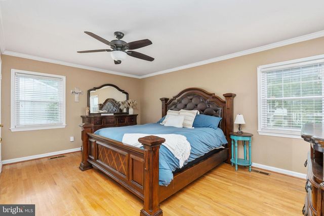 4213 WILTON WOODS LN, Alexandria, VA 22310