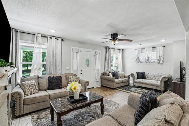 3629 Benton Boulevard, Kansas City, MO 64128