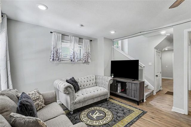 3629 Benton Boulevard, Kansas City, MO 64128