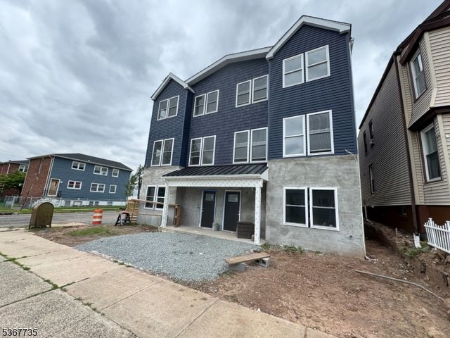 283 Rhode Island Ave 2, East Orange City, NJ 07018
