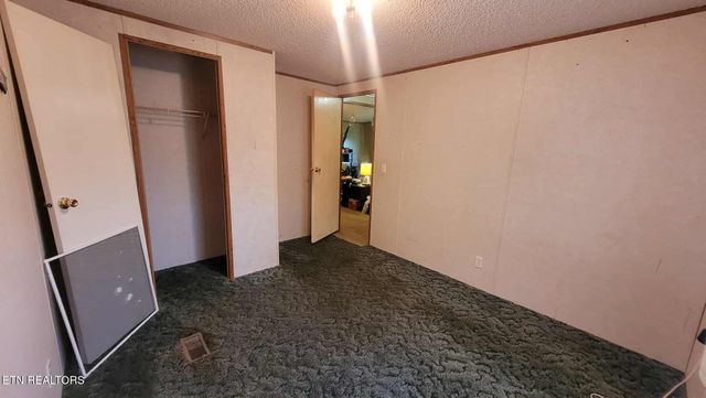 1794 Holloway Ridge Rd, Spring City, TN 37381