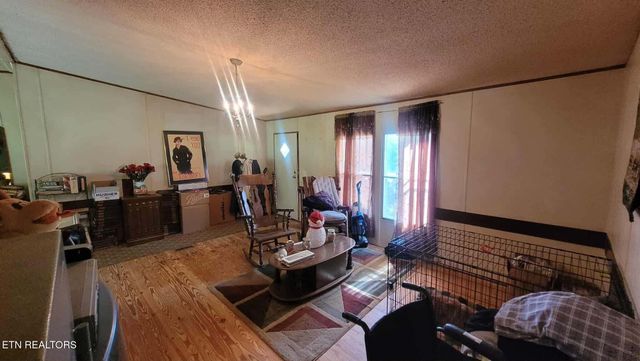 1794 Holloway Ridge Rd, Spring City, TN 37381