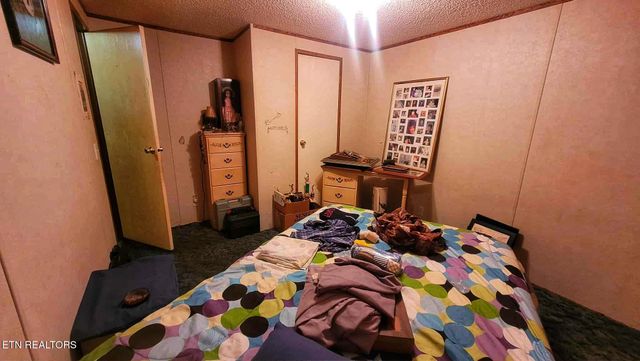 1794 Holloway Ridge Rd, Spring City, TN 37381