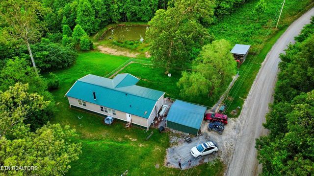 1794 Holloway Ridge Rd, Spring City, TN 37381