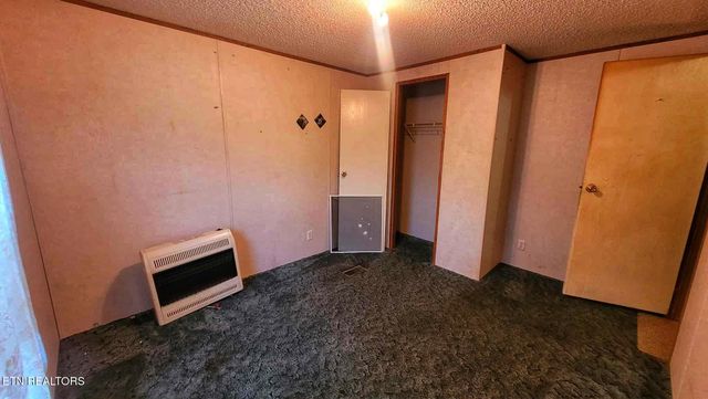 1794 Holloway Ridge Rd, Spring City, TN 37381