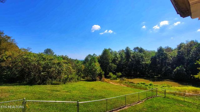 1794 Holloway Ridge Rd, Spring City, TN 37381