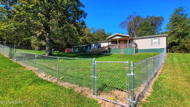 1794 Holloway Ridge Rd, Spring City, TN 37381