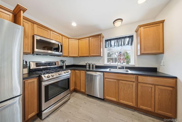 21 Hoeppner Drive, Wurtsboro, NY 12790