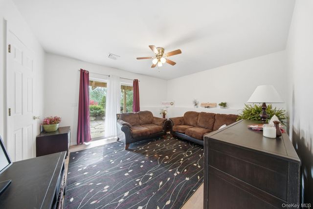 21 Hoeppner Drive, Wurtsboro, NY 12790