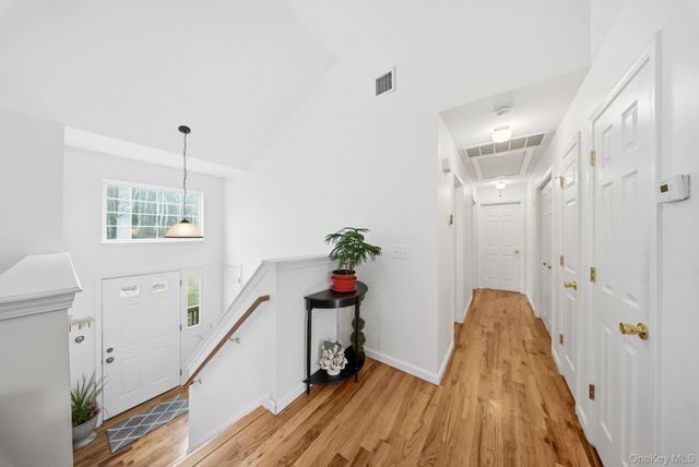 21 Hoeppner Drive, Wurtsboro, NY 12790