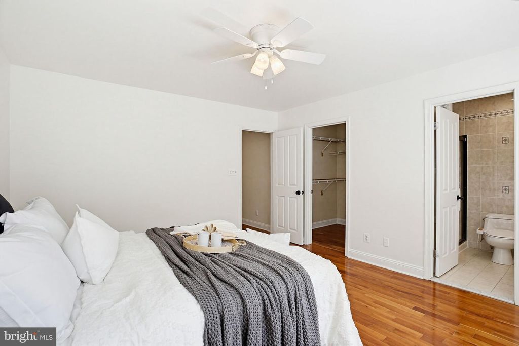 Image 19 of property listing at 372 HOMELAND SOUTHWAY, Baltimore, MD 21212