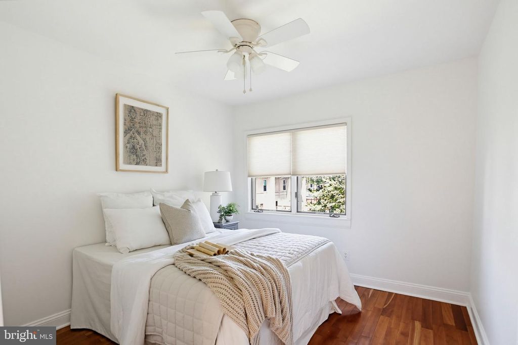 Image 23 of property listing at 372 HOMELAND SOUTHWAY, Baltimore, MD 21212
