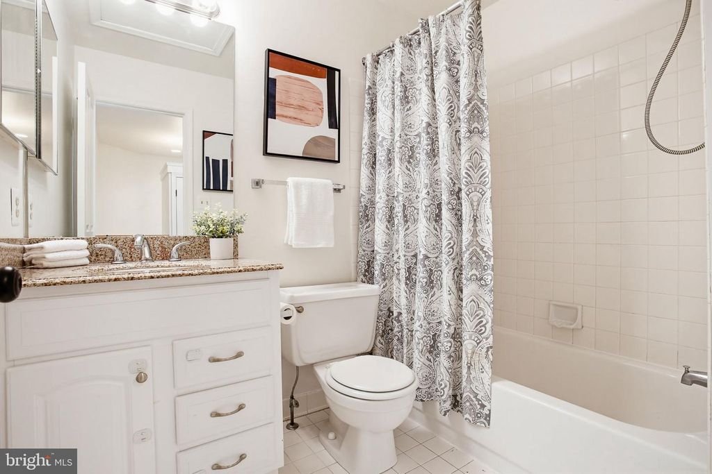 Image 26 of property listing at 372 HOMELAND SOUTHWAY, Baltimore, MD 21212