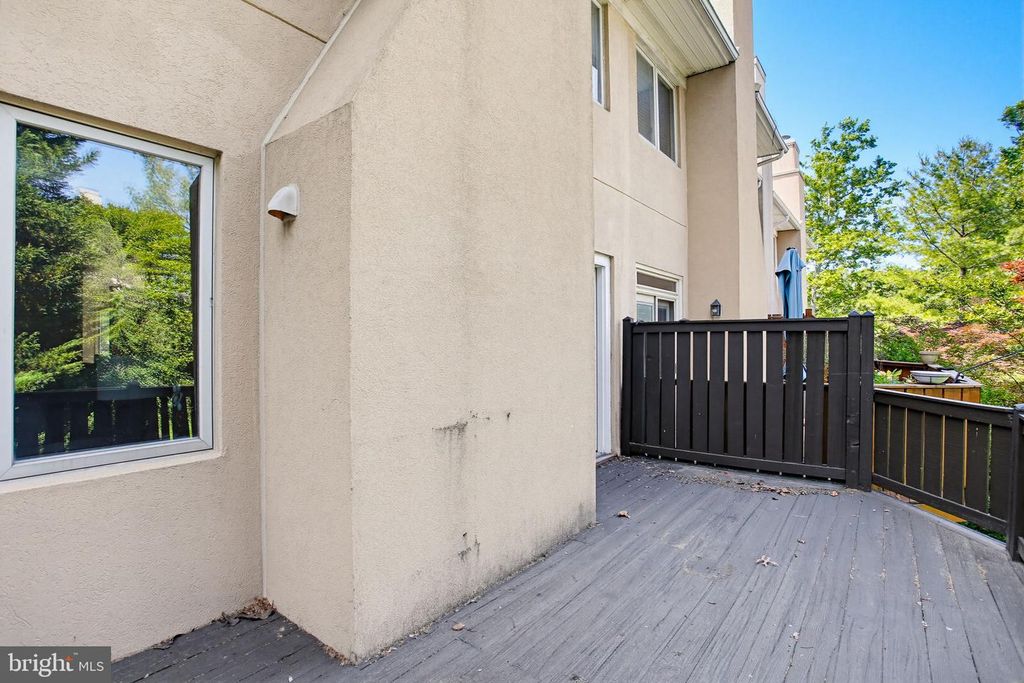 Image 28 of property listing at 372 HOMELAND SOUTHWAY, Baltimore, MD 21212