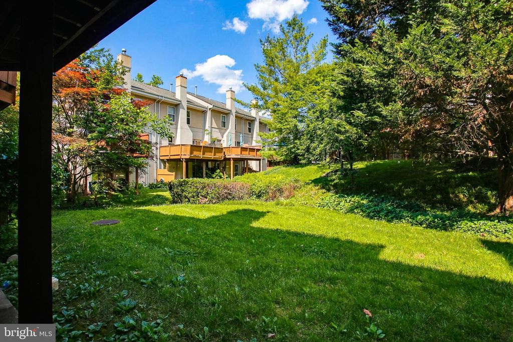 Image 29 of property listing at 372 HOMELAND SOUTHWAY, Baltimore, MD 21212