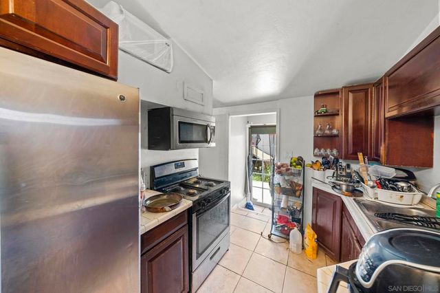 1916 S 43rd St, San Diego, CA 92113