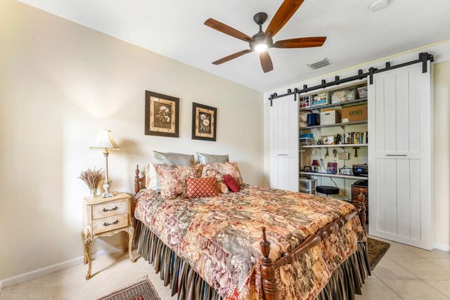 2356 Windjammer Way, West Palm Beach, FL 33411