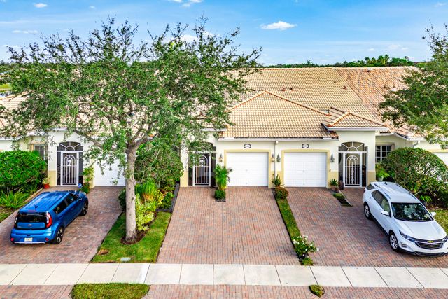 2356 Windjammer Way, West Palm Beach, FL 33411