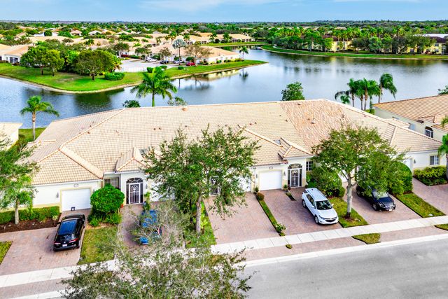 2356 Windjammer Way, West Palm Beach, FL 33411