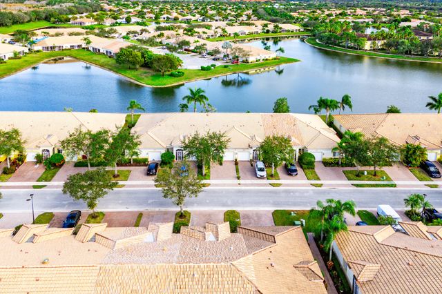 2356 Windjammer Way, West Palm Beach, FL 33411