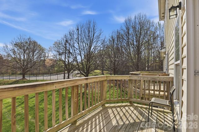 2814 Avalon Loop Road, Charlotte, NC 28269