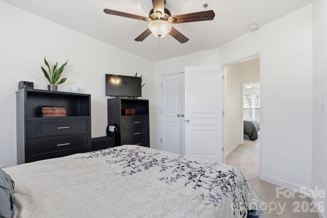 2814 Avalon Loop Road, Charlotte, NC 28269