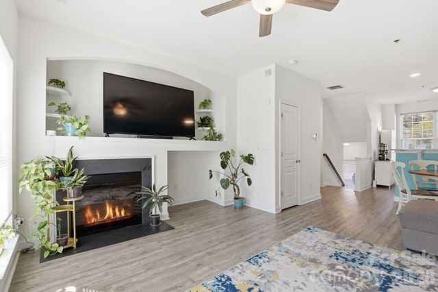 2814 Avalon Loop Road, Charlotte, NC 28269