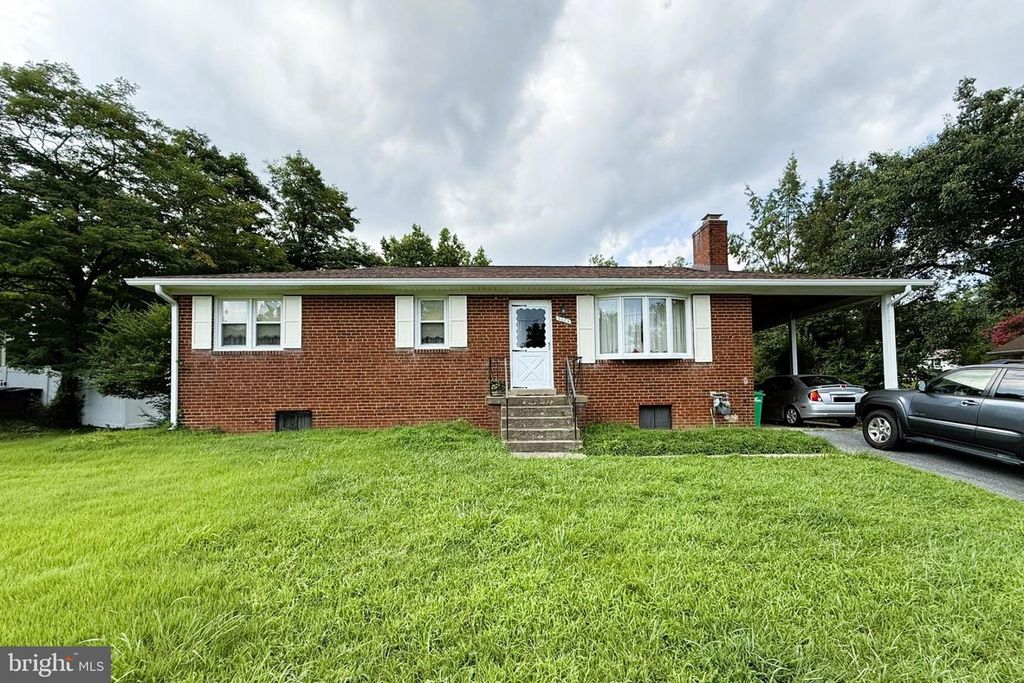 5604 CHRIS MAR AVE, Clinton, MD 20735