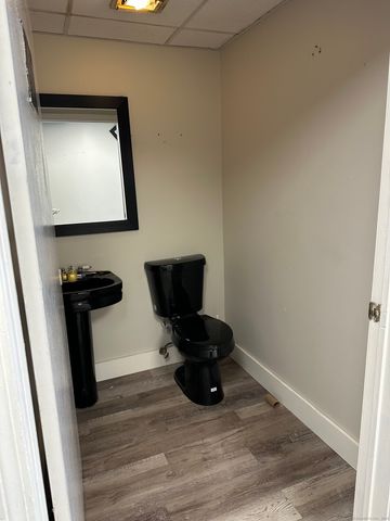 197 Central Avenue, Norwich, CT 06360