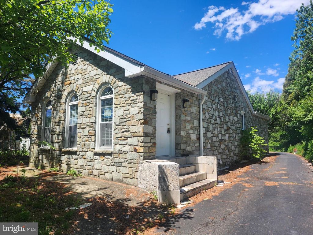 9956-00 HALDEMAN AVE, Philadelphia, PA 19115