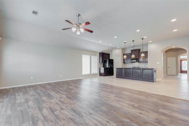 25839 Riverside Creek Drive, Richmond, TX 77406