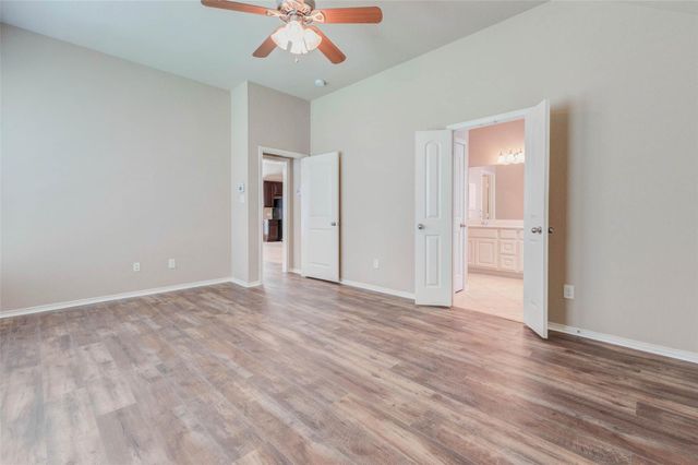 25839 Riverside Creek Drive, Richmond, TX 77406