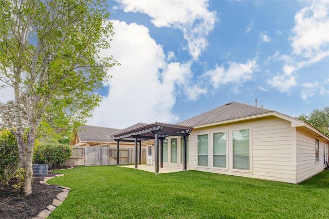 25839 Riverside Creek Drive, Richmond, TX 77406